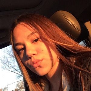 Meet your Posher, Marissa